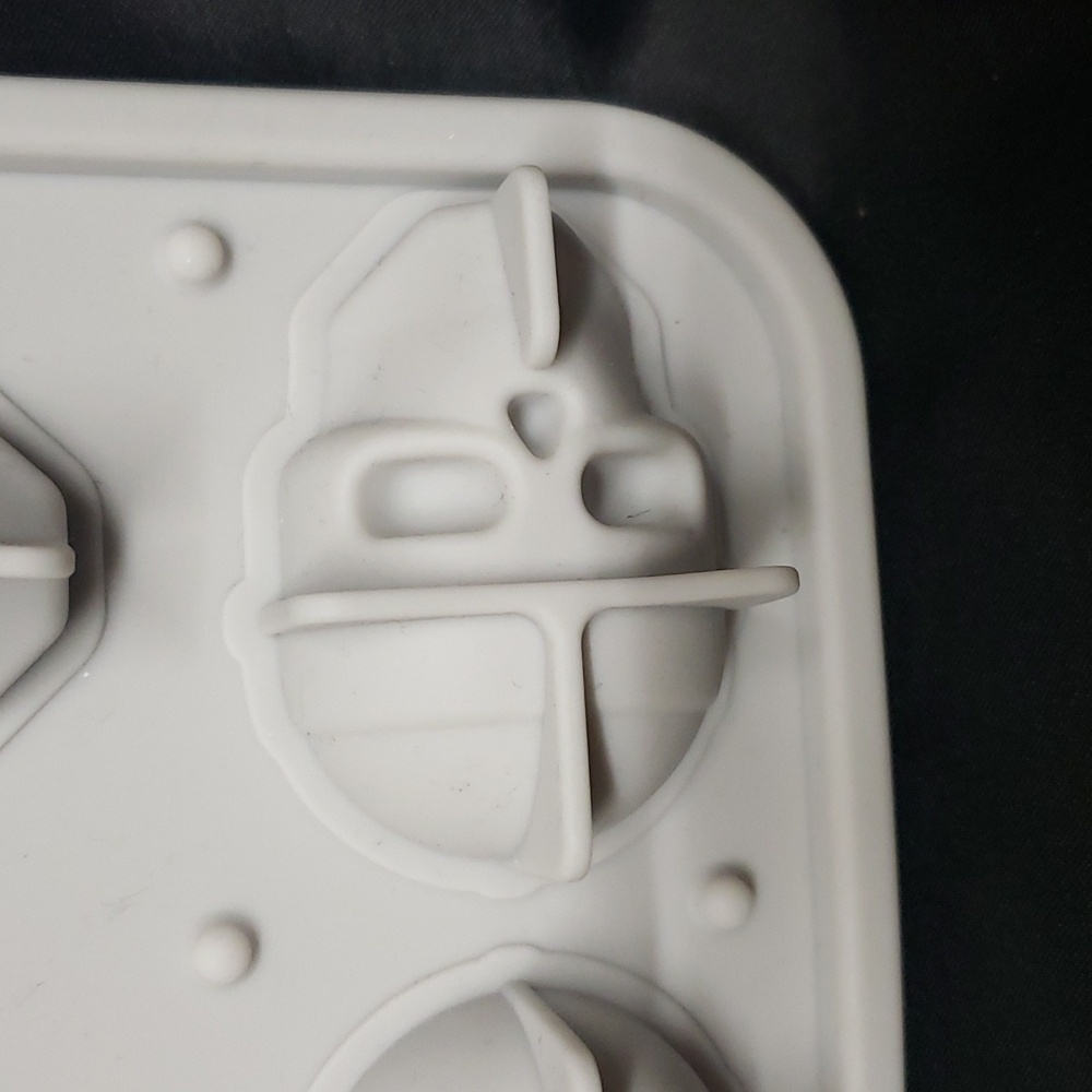 CWC Cook with Color "Gentlemen Skulls" Silicone Molds - Picture 5 of 8